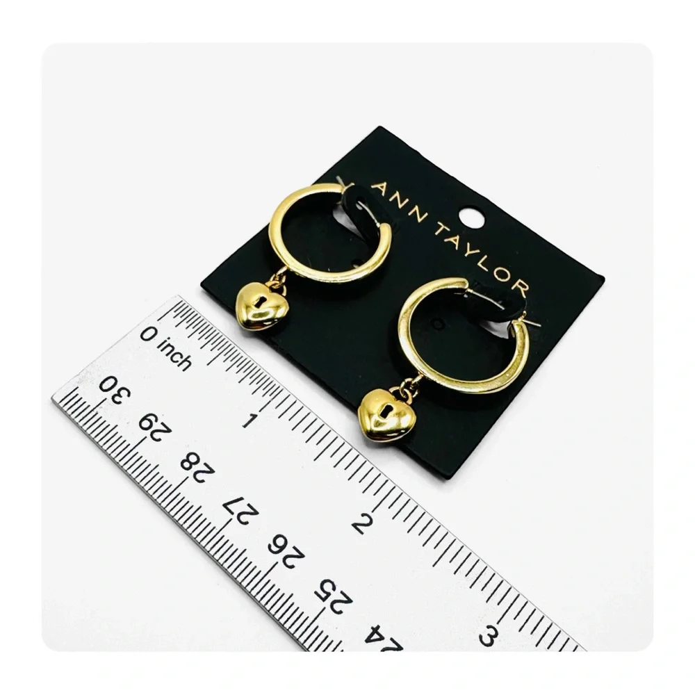 ★ NWT Ann Taylor “heart lock” Hoops - Golden ★ - Picture 13 of 14